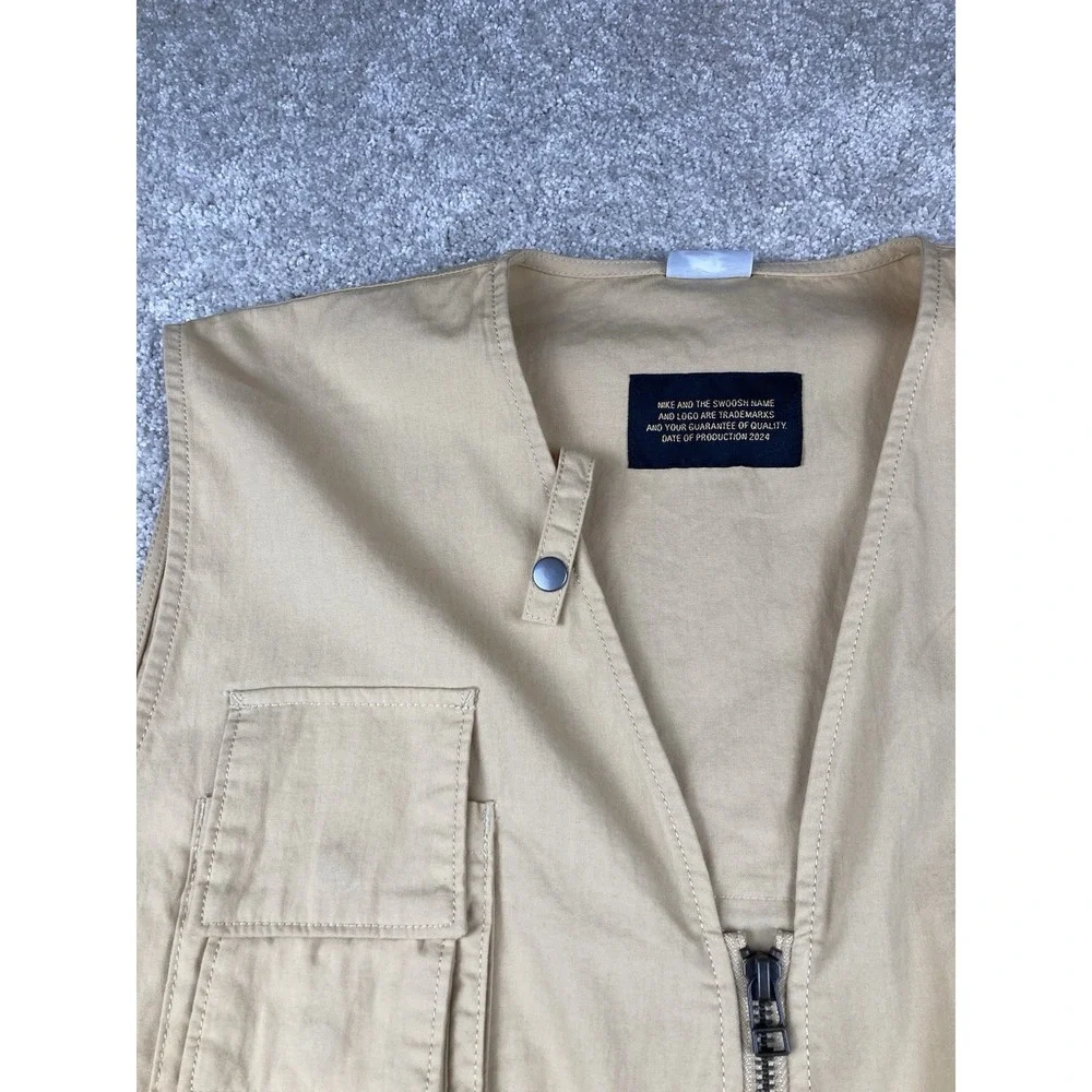Nike Life Utility Vest Sesame Tan Full Zip Cargo Pockets FN3214-252 Size Large